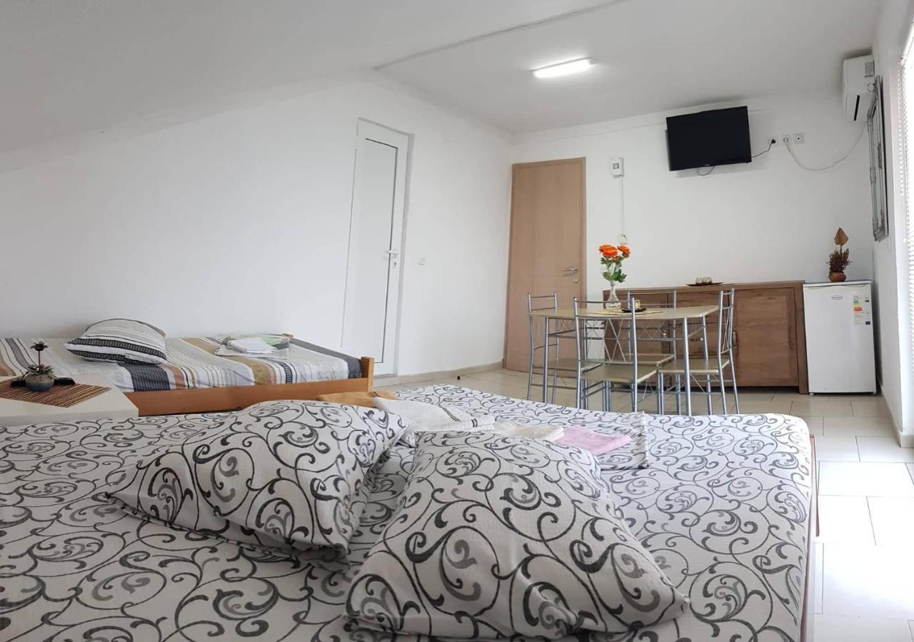 Guest Home Elena Стар Дойран Екстериор снимка